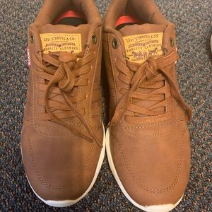 Levi’s Comfort Brown Sneakers